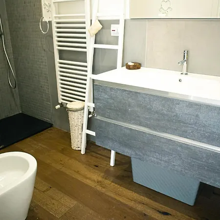 La Cicogna Maisonette アパート La Mura San Carlo